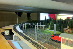 Montage de la ligne historique partant de la gare sommitale. Septembre 2012.
