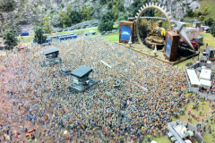 Le concert de DJ Bobo avec 20'000 figurines !!!