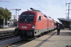 De Singen à Stuttgart notre train est assuré par une Taurus ÖBB