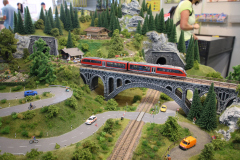 Un VT 642 sur le diorama Noch