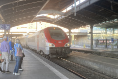 Arrivée de notre train à Bâle avec la Vu78 B5uxh 005