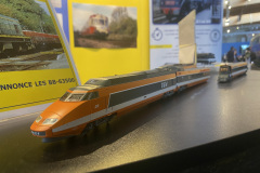 Fabricant REE. Prototype du TGV PSE 29.